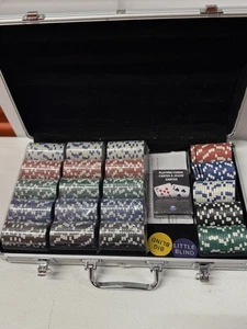 500-Piece Poker Chip Set with Aluminum Case Cards 11.5 Gram Casino Chips - Picture 1 of 3