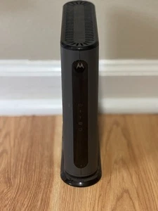 Modem câble Motorola MB8611 DOCSIS 3.1 - Photo 1/3