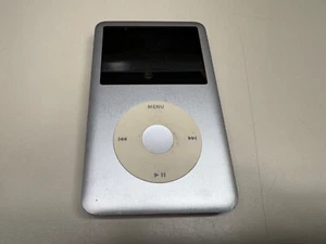 APPLE IPOD CLASSIC 120GB SILVER 6A GENERAZIONE RICAMBI RIPARAZIONE NO ALIMENTAZIONE - Foto 1 di 6