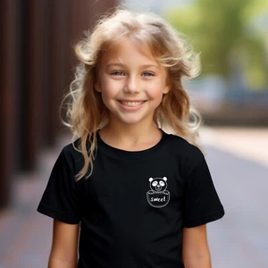 Dulce Panda en Bolsillo Niños Unisex Camiseta Algodón Regalo de Cumpleaños Fiesta Mascotas Divertidas - Imagen 1 de 15