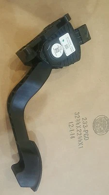 Fiat 500 2012 - Gas Pedal   #68073429AA            F1393 - Image 1 of 4