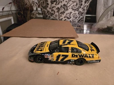 Matt Kenseth #17 Dewalt Racing Ford Fusion TeamCaliber Preferred 1:24  - Image 1 of 4