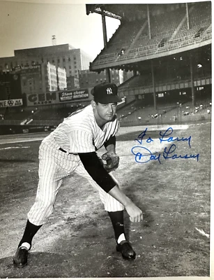 1955 Don Larsen MLB New York Yankees Signed B/W Wire photo JSA COA AI76449 - Image 1 of 4