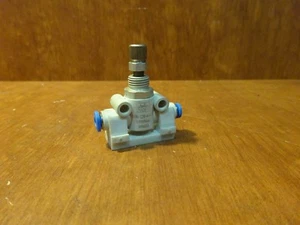 193966 regulator - Picture 1 of 2