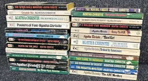 Lot of 26 Vintage Agatha Christie Paperback Novels - Bild 1 von 5