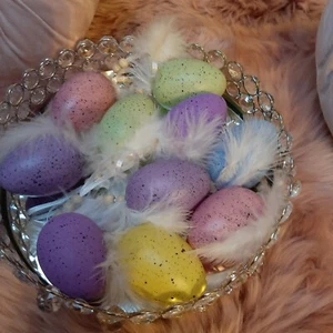 10x Huevos de Pascua Colgador con Plumas Colores Pastel 6x4cm Huevos de Pascua Plástico - Imagen 1 de 4