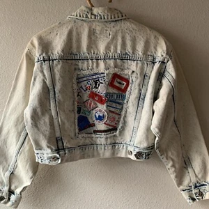 Vintage 90’s Cropped Denim Jacket Grunge Hip Hop Patches S Acid Wash Surf Skate - Picture 1 of 10