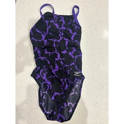 Traje de baño Speedo Endurance - Talla 30 - Negro y púrpura usado, excelente estado Foto 1 de 4