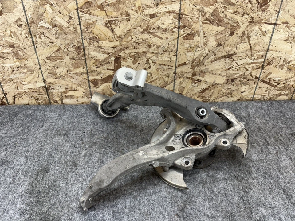 VOLVO S90 2017-2025 AWD BRAZO DE CONTROL DE HUSILLO DELANTERO DERECHO JUEGO DE SUSPENSIÓN DE BUJE Foto 1 de 4