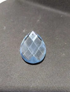 1 PC VTG LIGHT BLUE CRYSTAL TEARDROP PRISM CHANDELIER PRISM PART 2.5" NO HANGER - Picture 1 of 6