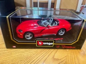 BBURAGO 1/18 SCALE 1992 DODGE VIPER RT/10!!! RED WITH GRAY COD. 3025 - Picture 1 of 6