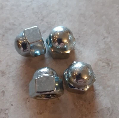 Tuercas de bellota/domo M10 X 1,25 mm - Honda Yamaha Suzuki FINAS 17 mm A/F (paquete de 4) Foto 1 de 4