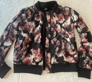 Victoria’s Secret Black Bomber Jacket Fleece Size XS 165 Teens Lady Flower - Picture 1 of 9