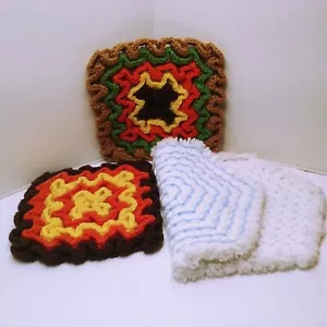 Lotto Bundle-3 Tovagliette da tavola all'uncinetto fatte a mano collezione vintage anni 70-80 - Foto 1 di 11
