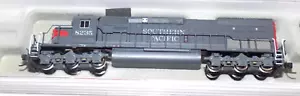 InterMountain N Scale Item #69402-01 SD40T-2 Southern Pacific Cab #8235 Roman - Picture 1 of 3