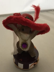 Charming Tails "You've Got Style" Figurine Mouse Red Hat Purple Necklace 4" NIB - Picture 1 of 12