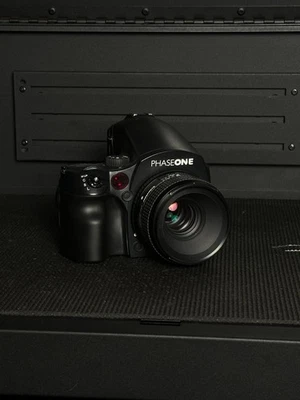 Lente Phase One 645DF con Phase One P40+ Back y Schneider 80 mm f2,8 Foto 1 de 4