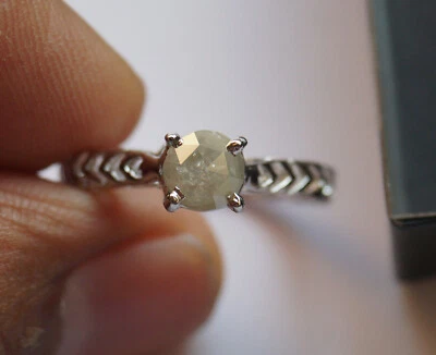 0.95cts gray white round rose cut diamond ring, sterling silver Engagement ring Foto 1 de 4