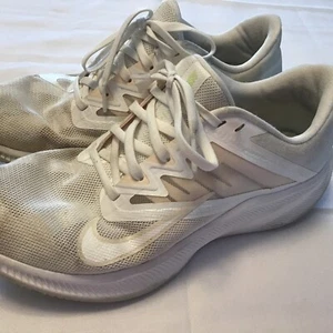 Nike Womens Quest 3 CD0232-100 Beige Running Shoes Sneakers Size 9 - Picture 1 of 5