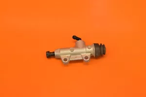 03 KTM 125 250 300 400 450 OEM BREMBO REAR BACK BRAKE MASTER CYLINDER - Picture 1 of 4