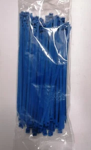 LOT DE 100 SERRE-CÂBLES COULEUR  BLEU  200 X 4,8 MM - Imagen 1 de 1