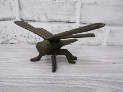 Estatuilla de insecto mosca dragón libélula de hierro fundido realista estilo rústico 4,25 pulgadas Foto 1 de 4