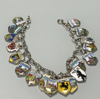 Altes Silber-Bettelarmband 20 Anhänger Emaillemalerei Wappen Anhänger - Bild 1 von 4