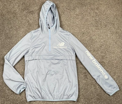 Chaqueta New Balance Mujer Pequeña Correr Azul Pullover con Capucha 1/4 Cremallera Deportiva Top Foto 1 de 4