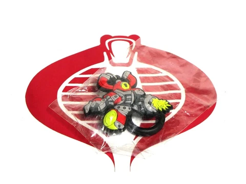 Skylanders Swap Force Game Magna Charge Rubber Keychain Sealed Activision Cover