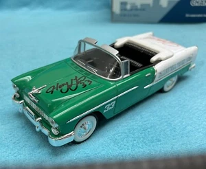 SIGNED HARRY GANT FAREWELL TOUR 1955 CHEVY CONVERTIBLE 1:25 BANK W KEY IN BOX - Picture 1 of 13