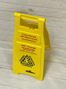 SET 6 Continental Yellow 26" Caution Wet Floor Sign New ENGLISH SPANISH FRENCH - Picture 1 of 3