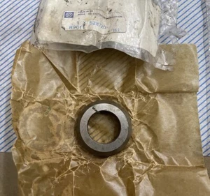 LAND ROVER 528720 SERIES IIA (1964 ON) & SERIES III 0.0405” LAYSHAFT SPACER - Picture 1 of 5