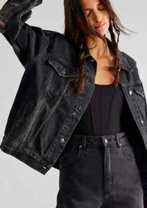 NWOT $128 Free People Jolene Distressed Trucker Denim Jacket in Black XS - Picture 1 of 5