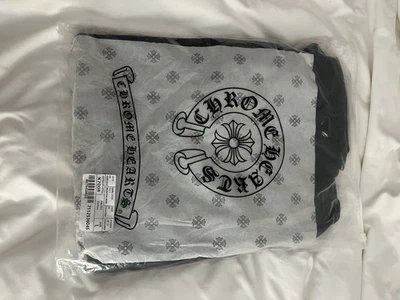 Sudadera con capucha negra Chrome Hearts Foto 1 de 4