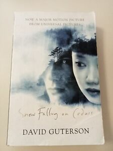 Snow Falling on Cedars byDavid Guterson(Paperback, 2000) Free Domestic Shipping 