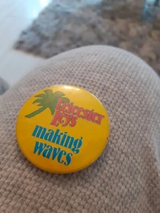 Leicester Leys Making Waves Vintage badge - Foto 1 di 2