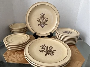 Vintage Pfaltzgraff Village Dinnerware 18 Pieces - Picture 1 of 10