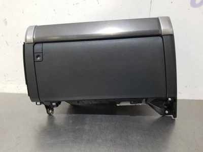 17 2017 Toyota 4 Runner SR5 INTERIOR GUANTERA NEGRA  Foto 1 de 4