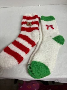 Novedad Navidad Difusos Zapatilla Calcetines 2 Pares Rayas Rojas y Nuevos sin Etiquetas LINDOS - Imagen 1 de 8