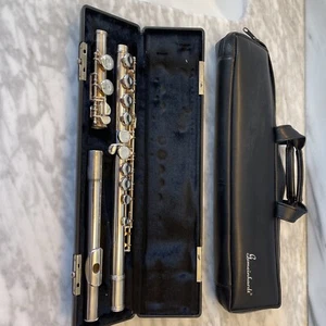 Gemeinhardt 2S Flute - Picture 1 of 11