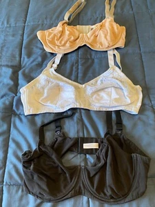 3 x Ladies Bras, Size 18 D - Picture 1 of 1
