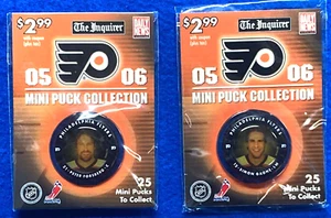 2 PHILADELPHIA FLYERS Mini Puck Collection 2005-06: Peter Forsberg & Simon Gagne - Picture 1 of 7