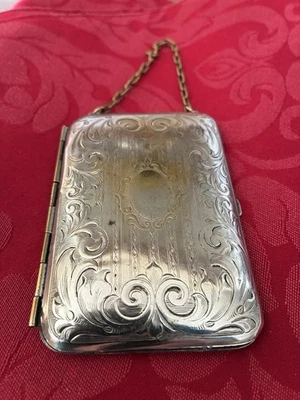 Antiguo monedero compacto victoriano/art nouveau alemán grabado en plata danza con cadena Foto 1 de 4