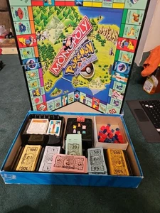 Juego de Mesa Pokemon Monopoly Edición Coleccionista Hasbro 1999 De Colección 100% Completo - Imagen 1 de 9