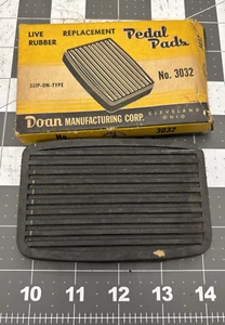 NOS Doan Pedal Pads 1954 Oldsmobile Passenger Cars Accelerator No. 3032 - Picture 1 of 3