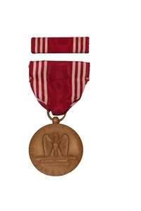 Original WWII U.S. ARMY “GOOD CONDUCT” MEDAL & RIBBON - Picture 1 of 2