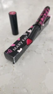 Mary Kay Herzförmiger Lippenstift Courageous Pink Matt 179763 Neu  - Bild 1 von 1