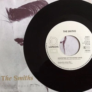 THE SMITHS -Shoplifters-German Black Vinyl 7" /Picture sleeve/Very Rare (Record) - Imagen 1 de 3