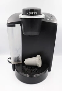 Cafetera Keurig K-Classic B44 de un solo servicio K-Cup con filtro de café reutilizable - Imagen 1 de 11