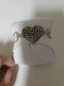 Lia Sophia LOVE DUST Heart Bracelet Cut Crystals - Picture 1 of 3